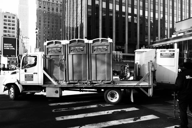 Best Portable toilet rental cost  in The Galena Territory, IL